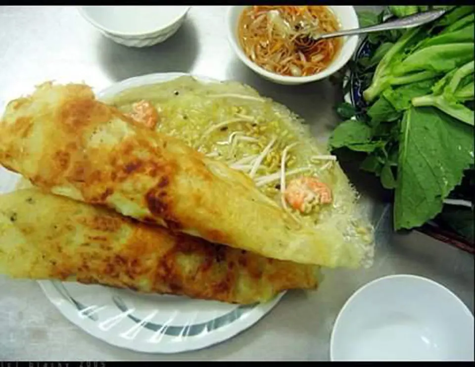 ĂN BÁNH XÈO NGON ĐÚNG CHẤT Ở HÀ NỘI