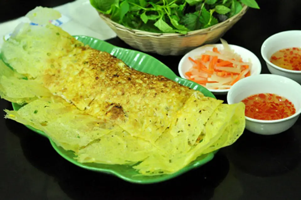 ĂN BÁNH XÈO NGON ĐÚNG CHẤT Ở HÀ NỘI