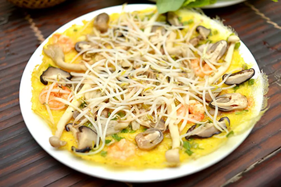 ĂN BÁNH XÈO NGON ĐÚNG CHẤT Ở HÀ NỘI