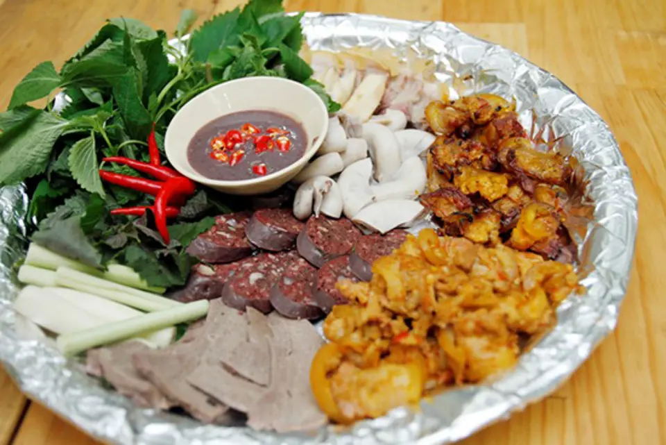 ĂN THỊT HEO RỪNG CỰC CHẤT TẠI SÀI GÒN