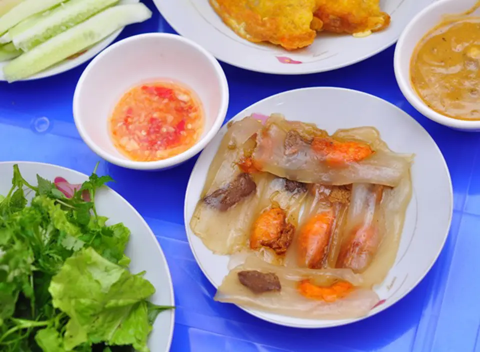 ĂN VẶT PHỐ HÀNG ĐẬU NGON MÀ VUI