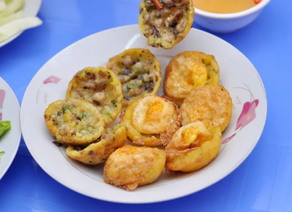 ĂN VẶT PHỐ HÀNG ĐẬU NGON MÀ VUI