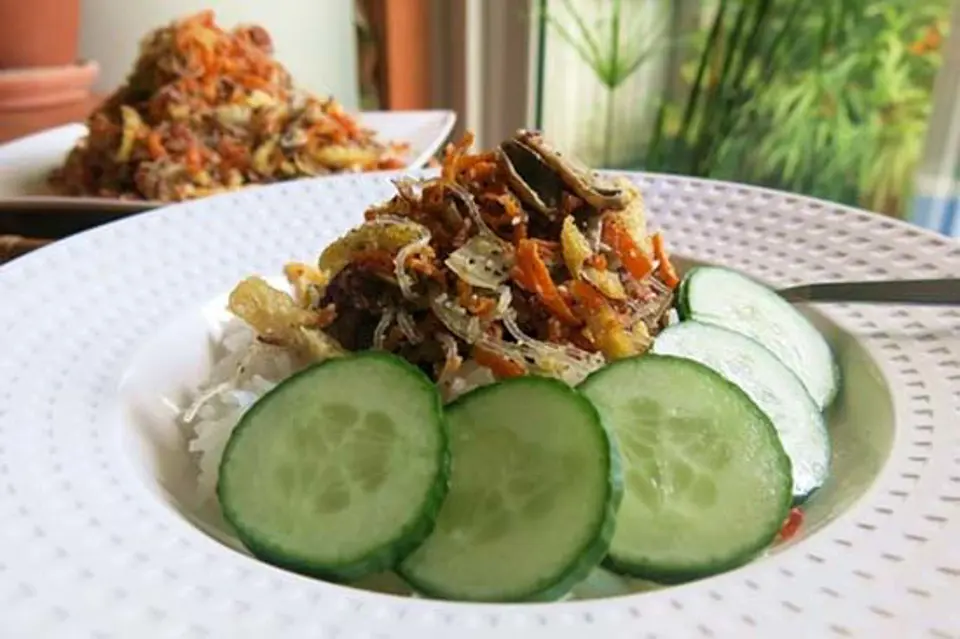 BÌ TRỘN CHAY MÓN NGON DỄ LÀM