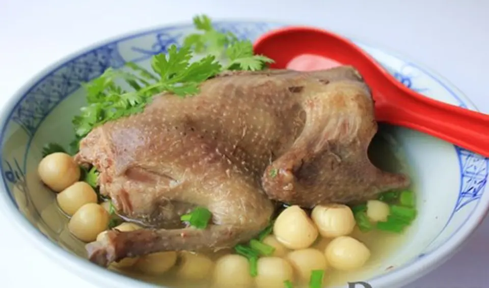 BỒ CÂU HẦM SEN CỐM MÓN ĂN BỔ DƯỠNG CHO CẢ GIA ĐÌNH