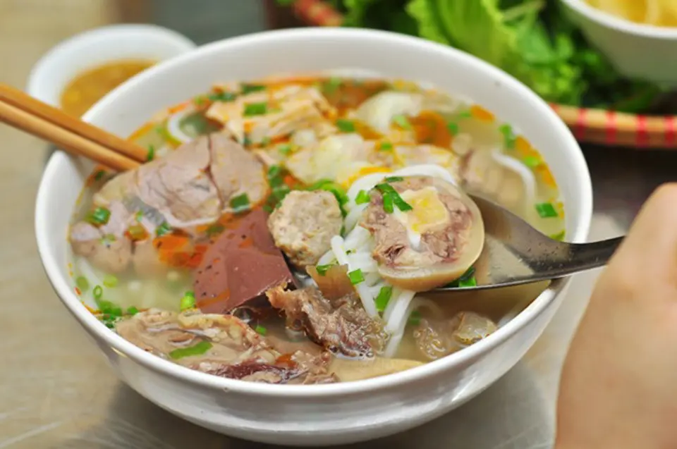 BÚN BÒ NIÊU PHỐ HÒA MÃ BẠN THỬ CHƯA? BÚN BÒ NIÊU PHỐ HÒA MÃ BẠN THỬ CHƯA?
