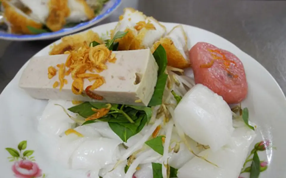 ĐỊA CHỈ BÁNH CUỐN BÁNH ƯỚT NỔI TIẾNG SÀI GÒN