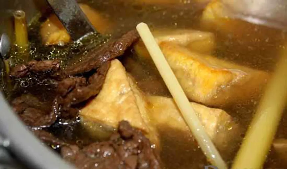 ĐỘC ĐÁO BÚN BÒ HUẾ CHAY CHO THÁNG BẢY