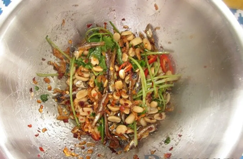 GỎI XOÀI CAY- MÓN NGON KHÓ CƯỠNG MÙA HÈ