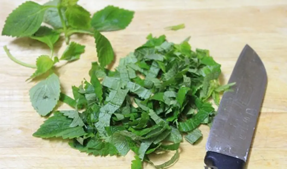Hướng dẫn làm nộm bò khô