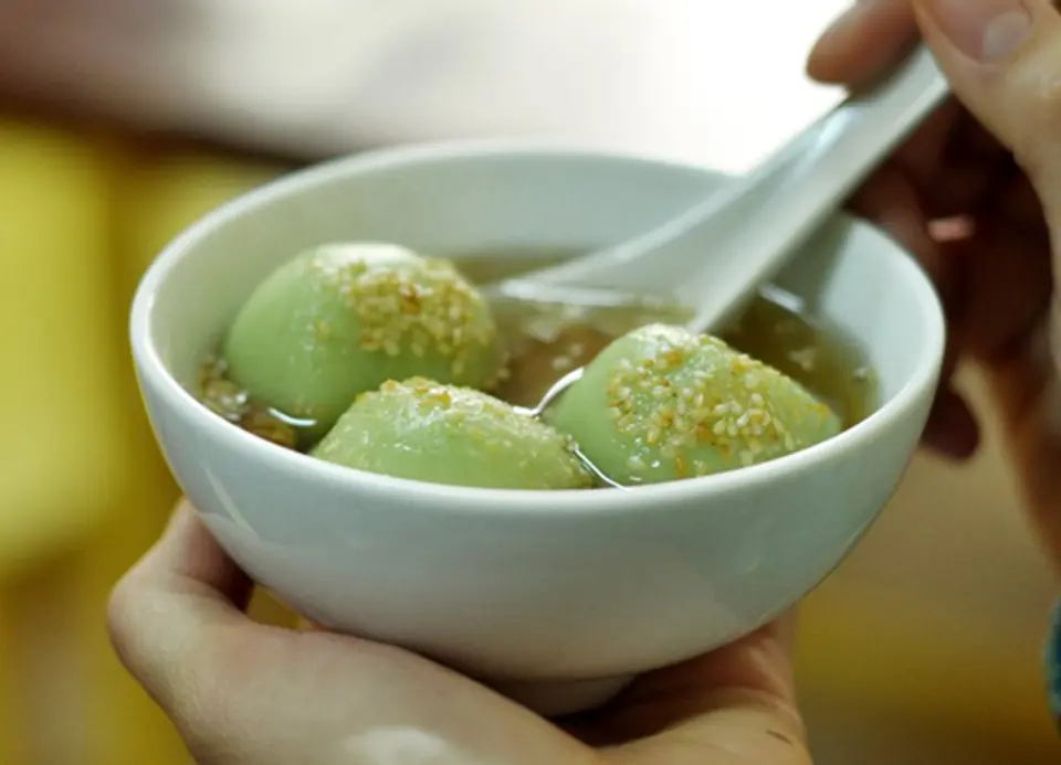NHỮNG MÓN CHÈ MỚI XUẤT HIỆN ĐÃ LÀM MƯA LÀM GIÓ Ở HÀ NỘI