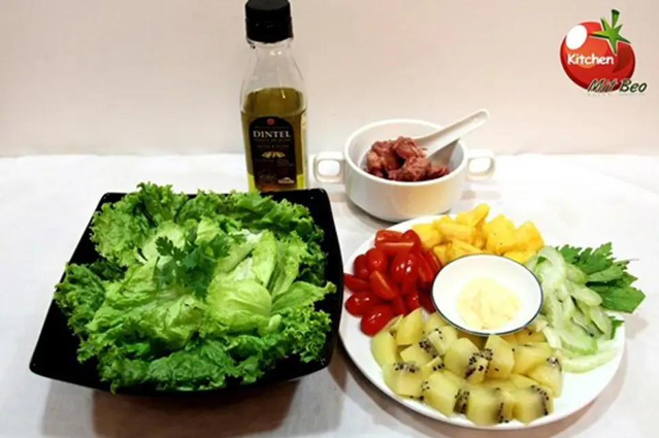 SALAD KIWI TRỘN BÒ HẦM NGON MIỆNG ĐẸP DA