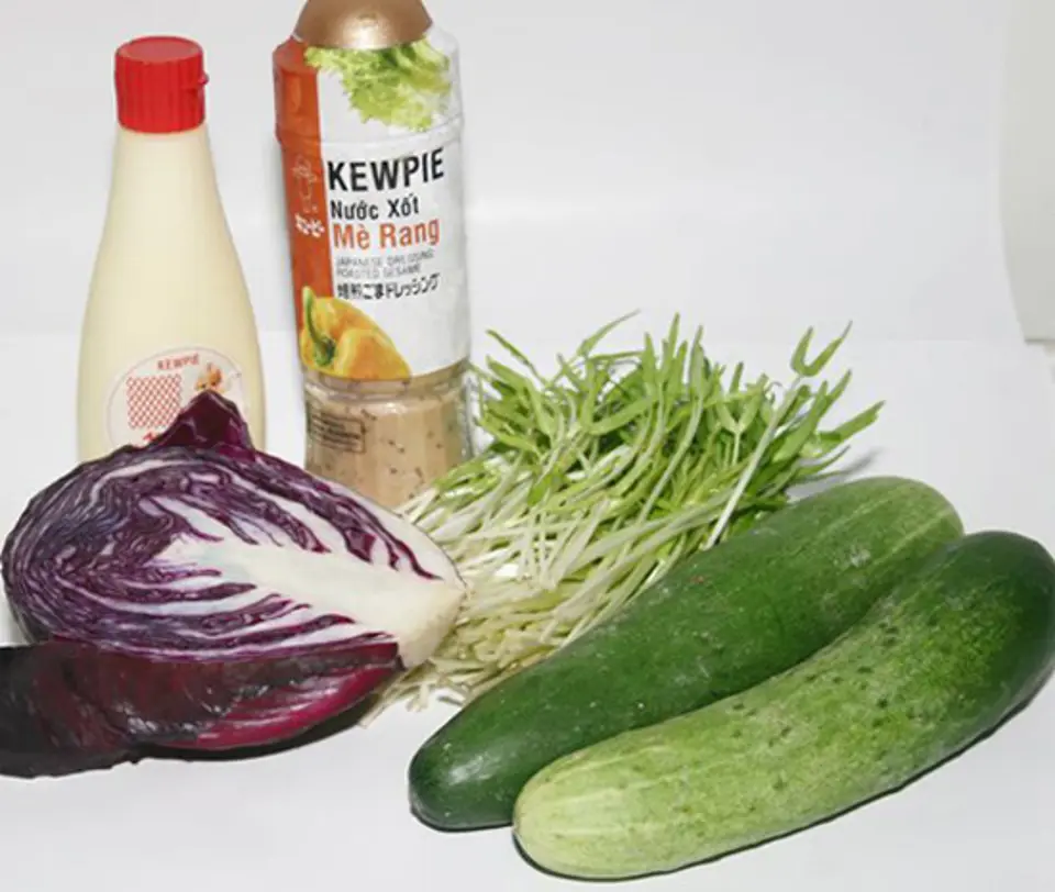 SALAD RAU MẦM VÀ BẮP CẢI TÍM GIÚP ĐẸP DÁNG, SÁNG DA