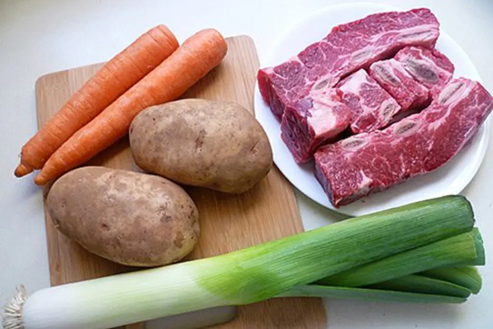 SÚP BÒ DỄ LÀM ĂN NGON