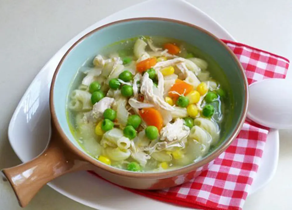 SÚP NUI GÀ XÉ CHO BÉ YÊU NGON MIỆNG