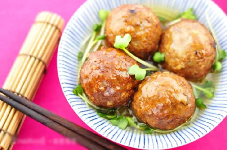 THỊT VIÊN SỐT XÌ DẦU NGON CƠM