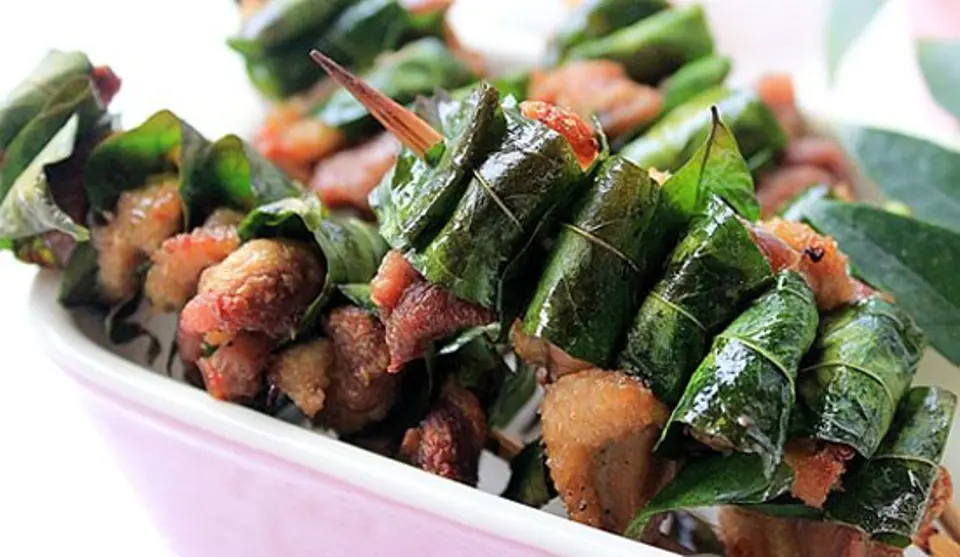 THỊT XIÊN NƯỚNG GÓI LÁ MÁC MẬT THƠM NGON DỄ LÀM
