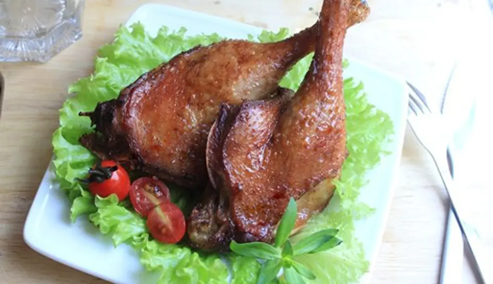 ĐÙI VỊT RÁN THƠM NGON BÉO NGẬY