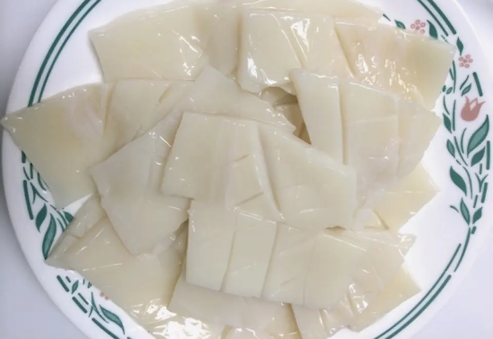 Mực hấp gừng giòn thơm Mực hấp gừng giòn thơm