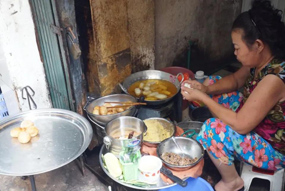 NGÕ CHỢ ĐỒNG XUÂN- THIÊN ĐƯỜNG QUÀ VẶT GIÁ RẺ NGÕ CHỢ ĐỒNG XUÂN- THIÊN ĐƯỜNG QUÀ VẶT GIÁ RẺ