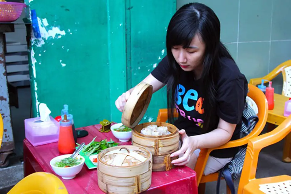 NHỮNG CON PHỐ QUÀ VẶT GIÁ RẺ Ở SÀI GÒN NHỮNG CON PHỐ QUÀ VẶT GIÁ RẺ Ở SÀI GÒN