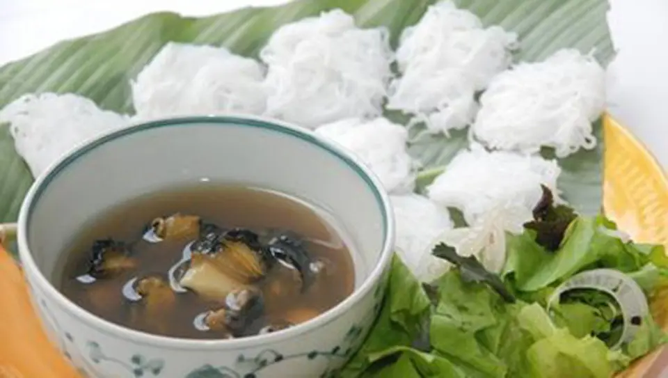 NHỮNG MÓN ĂN GÂY THƯƠNG NHỚ CHO DU KHÁCH Ở HÀ NỘI NHỮNG MÓN ĂN GÂY THƯƠNG NHỚ CHO DU KHÁCH Ở HÀ NỘI