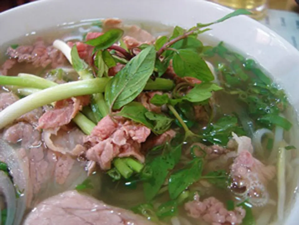 NHỮNG MÓN ĂN GÂY THƯƠNG NHỚ CHO DU KHÁCH Ở HÀ NỘI NHỮNG MÓN ĂN GÂY THƯƠNG NHỚ CHO DU KHÁCH Ở HÀ NỘI