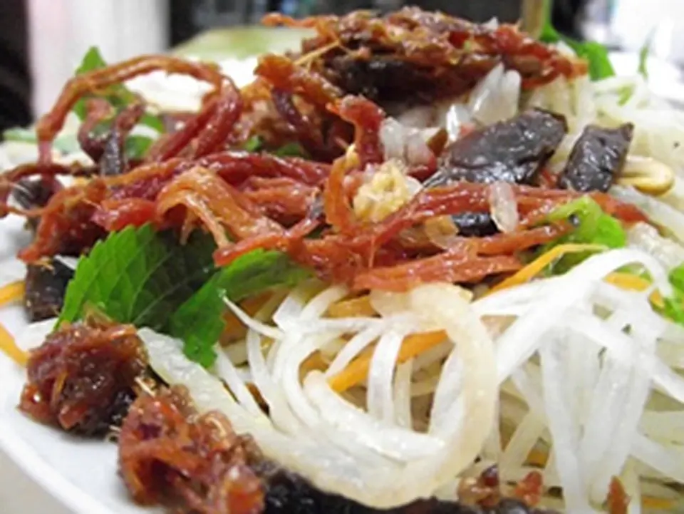 NHỮNG MÓN ĂN GÂY THƯƠNG NHỚ CHO DU KHÁCH Ở HÀ NỘI NHỮNG MÓN ĂN GÂY THƯƠNG NHỚ CHO DU KHÁCH Ở HÀ NỘI