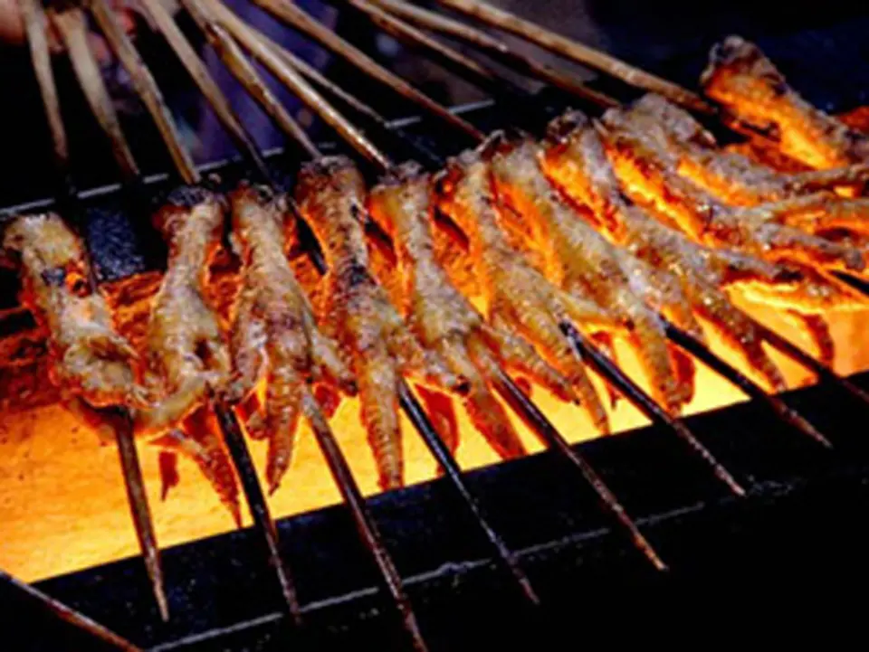 NHỮNG MÓN ĂN GÂY THƯƠNG NHỚ CHO DU KHÁCH Ở HÀ NỘI NHỮNG MÓN ĂN GÂY THƯƠNG NHỚ CHO DU KHÁCH Ở HÀ NỘI