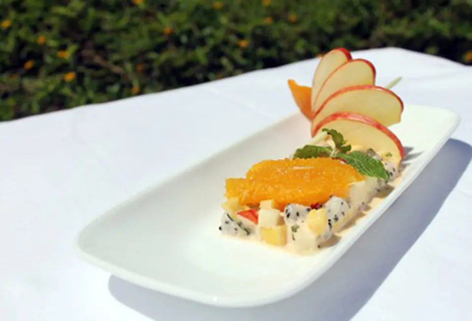 Salad thịt heo trái cây
