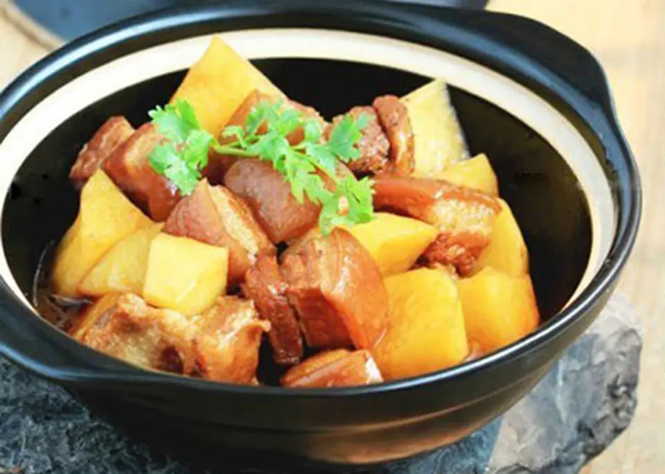 THỊT KHO KHOAI TÂY ĐẬM VỊ ĐƯA CƠM THỊT KHO KHOAI TÂY ĐẬM VỊ ĐƯA CƠM