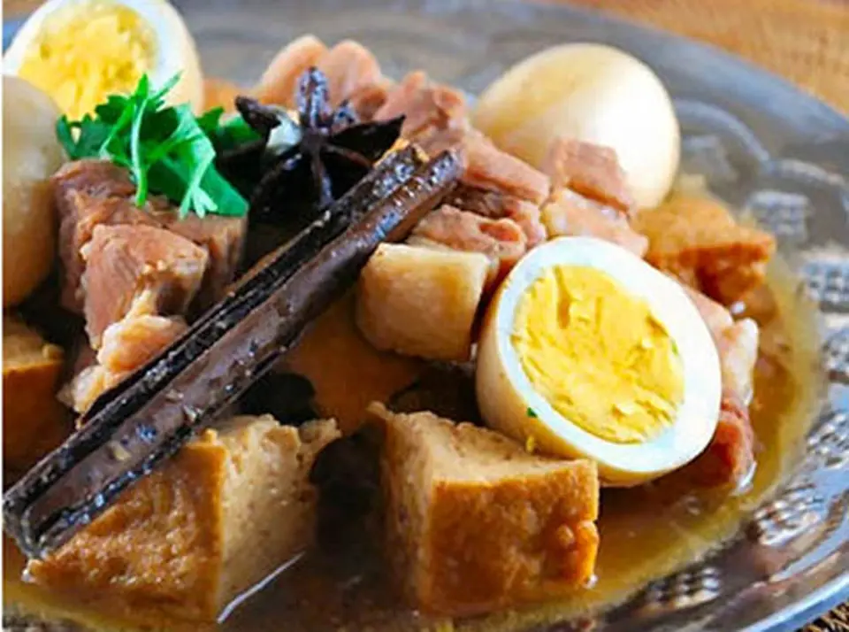Thịt kho tàu kiểu Thái Thịt kho tàu kiểu Thái