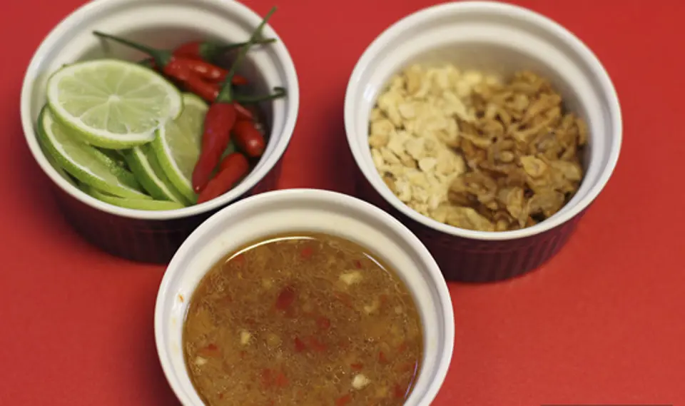 Ăn ngon với gỏi bò tái chanh