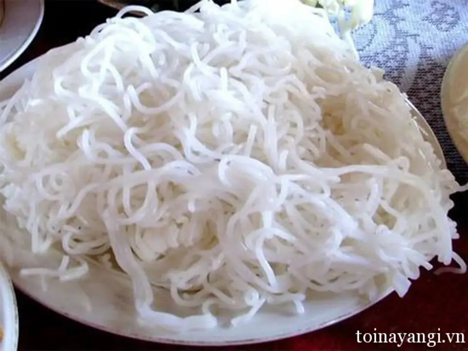 Bí quyết làm món bún măng vịt ngon