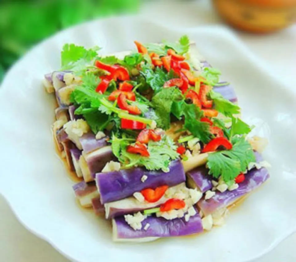 Cà tím hấp tỏi băm cho bữa cơm thanh đạm Cà tím hấp tỏi băm cho bữa cơm thanh đạm