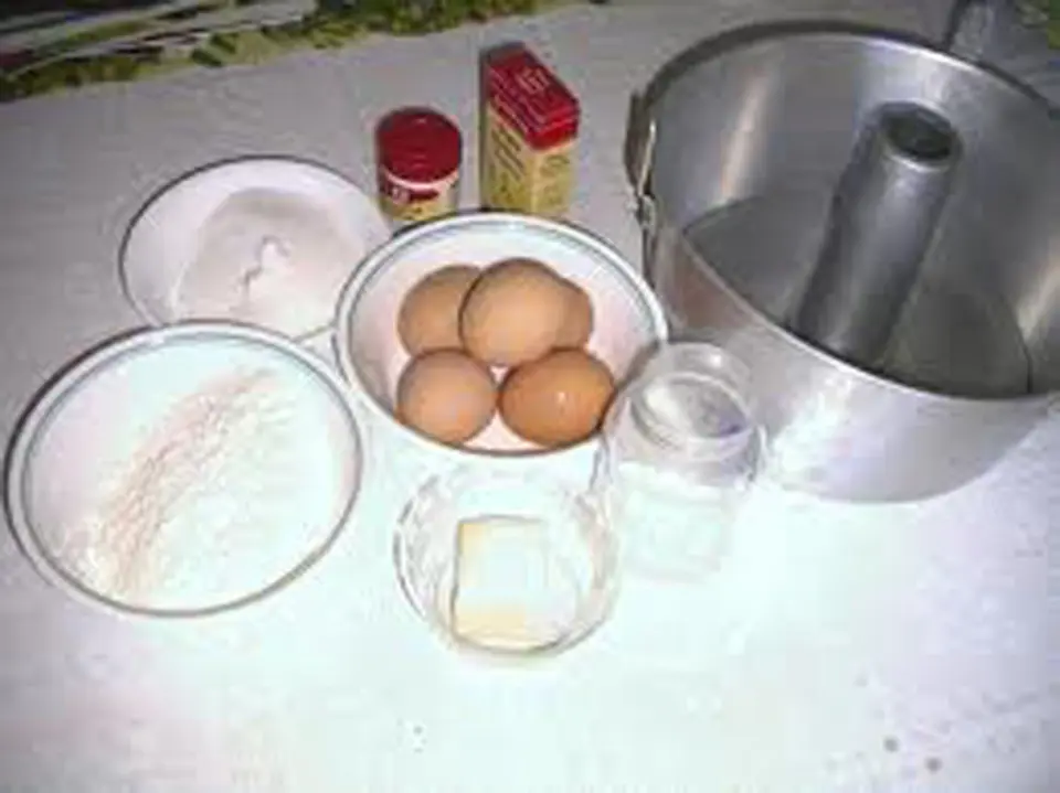 Cách làm bánh bông lan đơn giản nhất