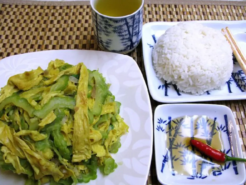 Cách nấu món khổ qua xào tàu hũ ki