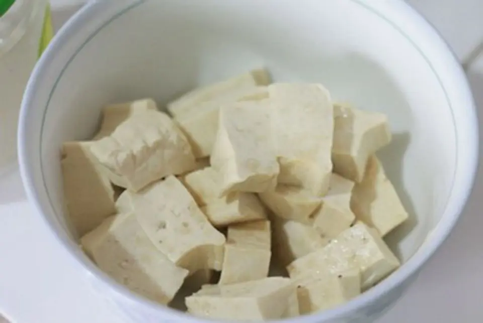 Canh đậu nấu nấm hải sản