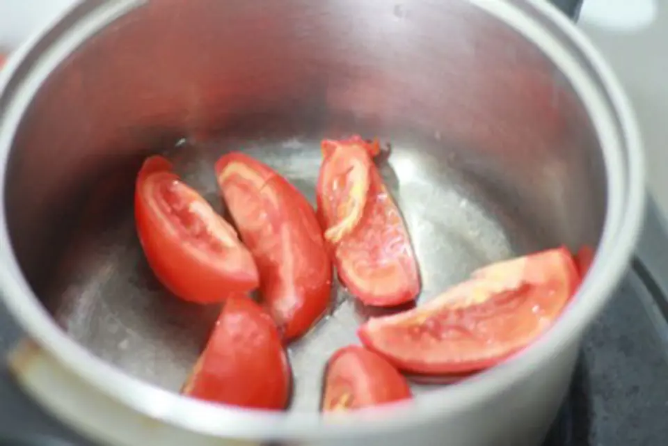 Canh đậu nấu nấm hải sản