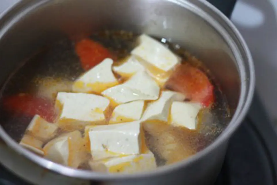 Canh đậu nấu nấm hải sản