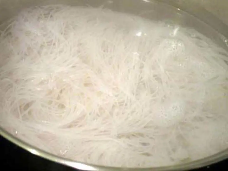 Cuối tuần làm bún mọc thiết đãi cả nhà