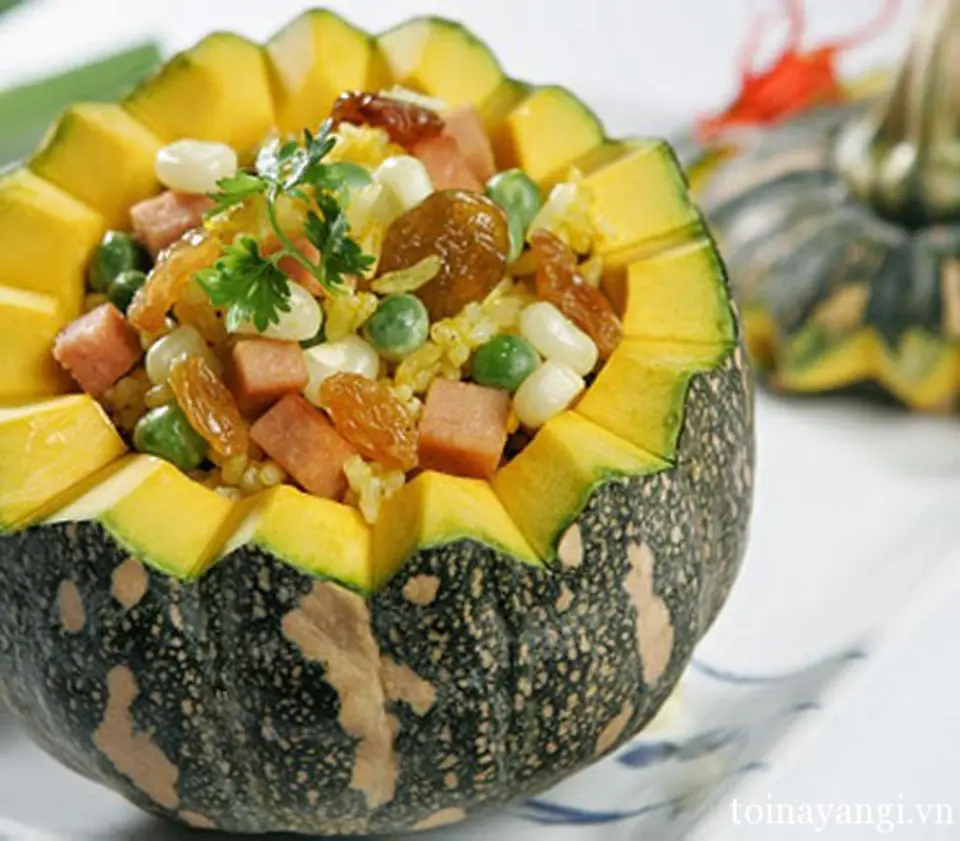 Hướng dẫn làm cơm chiên bí đỏ Hướng dẫn làm cơm chiên bí đỏ