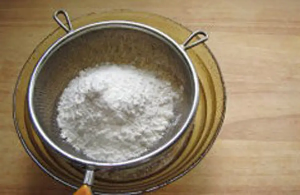 Mê mẩn với crepe cuộn đào