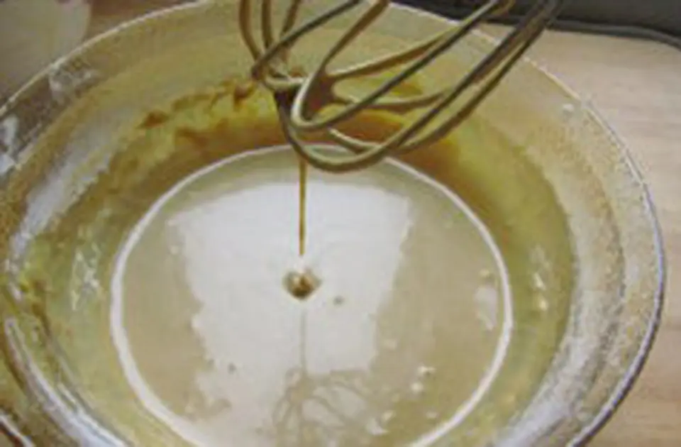 Mê mẩn với crepe cuộn đào