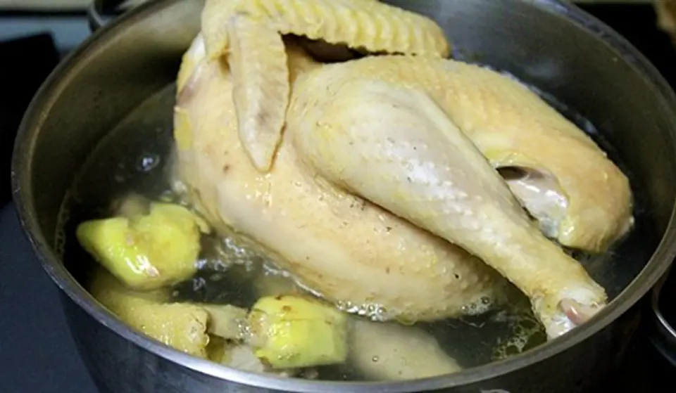 Salad gà dễ làm ngon cơm