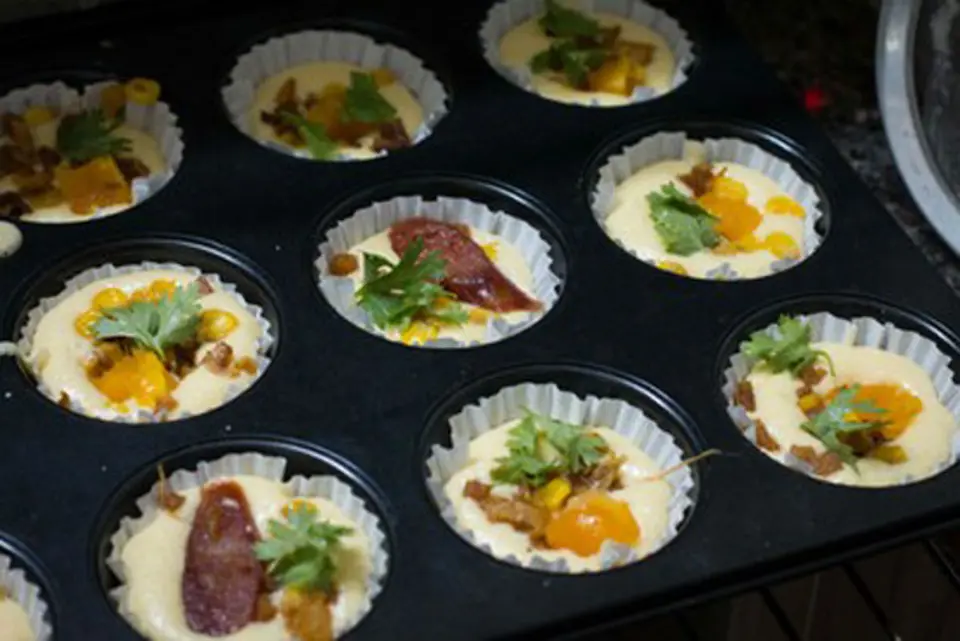 Sáng tạo với bánh bông lan mặn Sáng tạo với bánh bông lan mặn