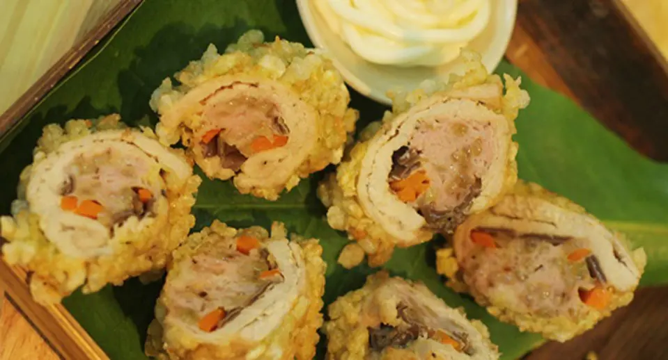 Thịt heo cuốn chả cốm giòn giòn thơm thơm