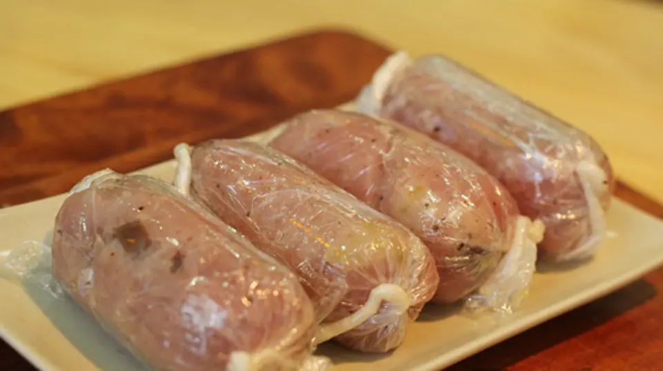Thịt heo cuốn chả cốm giòn giòn thơm thơm