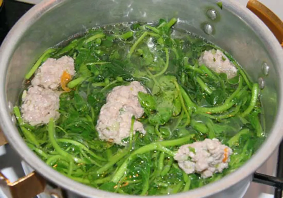 Công thức đơn giản cho món cải xoong nấu thịt