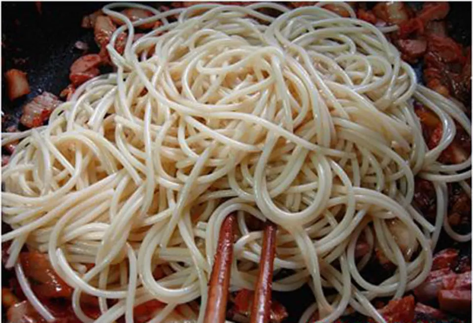 Công thức làm mì kim chi siêu nhanh