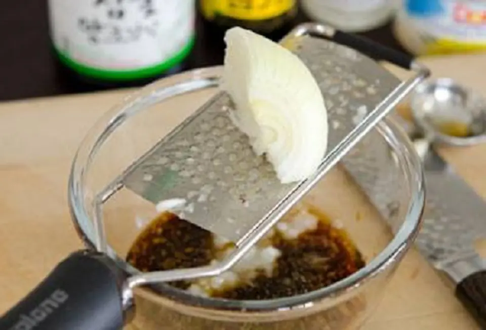 Bò xào sốt nấm chua ngọt